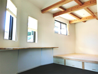 1日中趣味に没頭できるジュエリー工房のある家