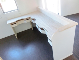 1日中趣味に没頭できるジュエリー工房のある家